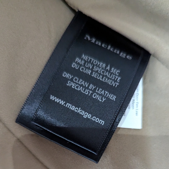 Mackage for Aritzia Lambskin  high collar moto jacket - xxs - colour sand - Picture 11 of 12